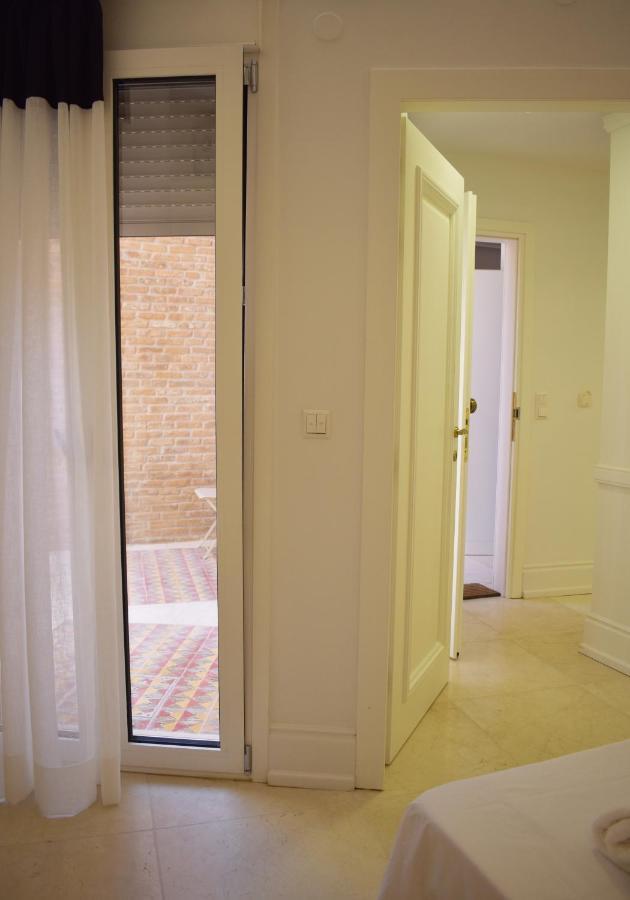 Strada Aparthotel *
